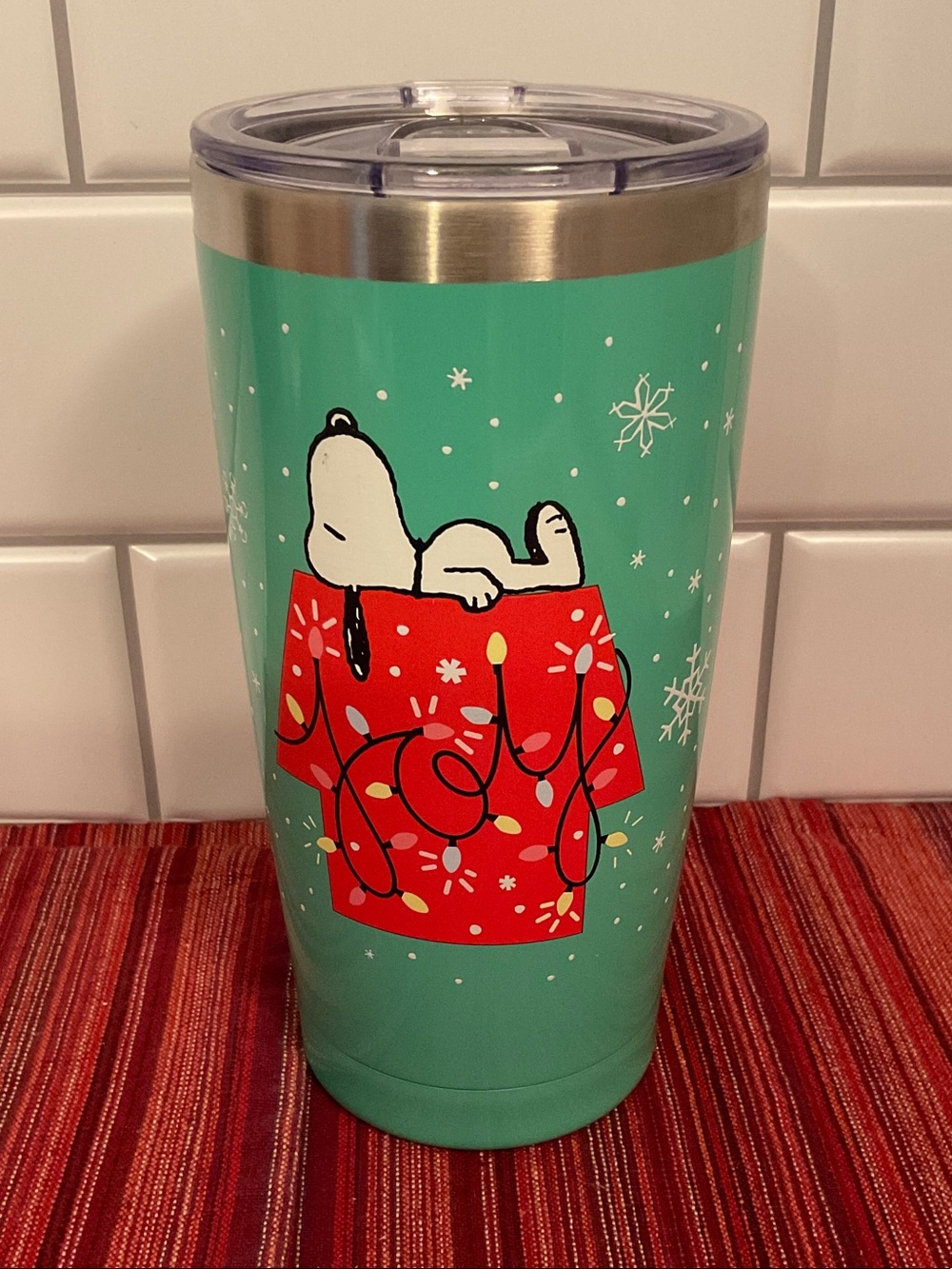 Gibson Snoopy JOY SNOWFLAKES Holiday Insulated Travel Tumbler - Teal Red 20 Oz